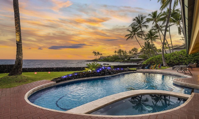 Kailua-Kona House | Hale Pua: Private Oceanfront Luxury Home w/Pool, Spa, AC & Lanai - Relax & Enjoy