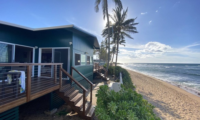 Haleiwa House | Haleiwa Waterfront House