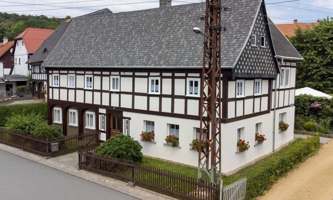 Grossschoenau House | Half-timbered house on the Mandau