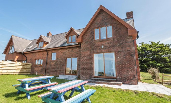 Stibb House | Halls Farm