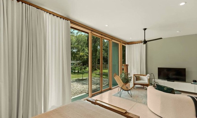 Micanopy House | Halo House - Architect's Retreat