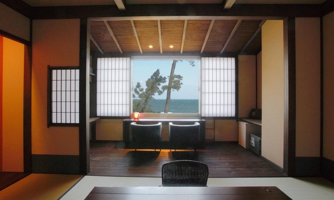 Futami Hotel | Hamachiyokan A Japanesemodern Koigatarinoma where you can see Ise Bay/Ise Mie