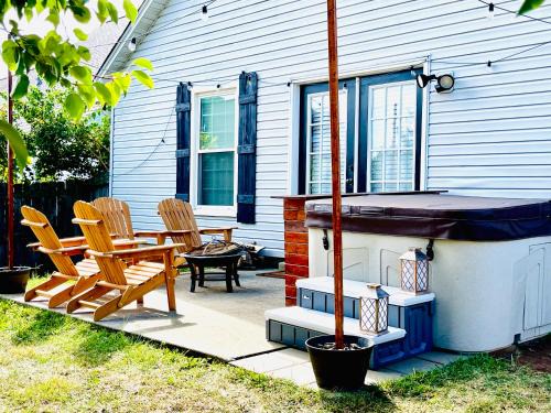 Lexington House | Hamburg Haven Garage Fire Pit 7mi to Rupp WiFi