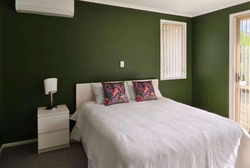 Hamilton East Bed & Breakfast | Hamilton East Haven