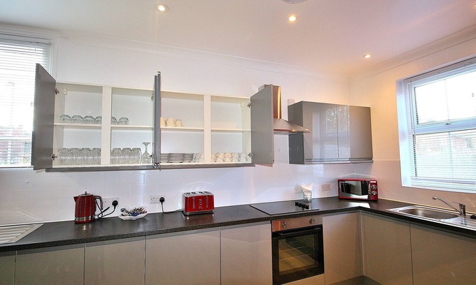 Lincoln House | Hamilton