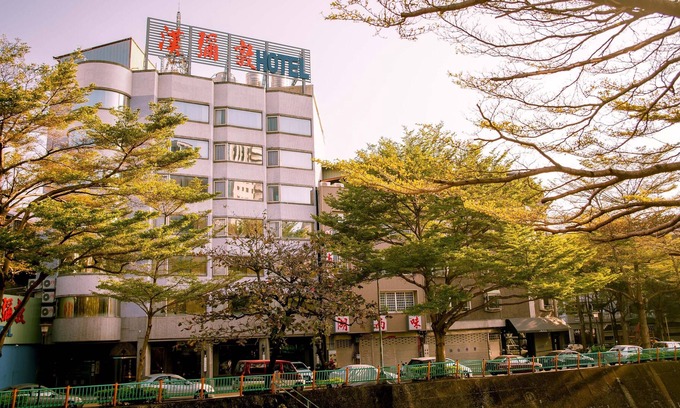 West District Hotel | Hamilton Hotel