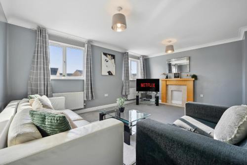 Peterborough Apartment | Hampton - 5 beds, 2 bathroom, Garden, Free Parking