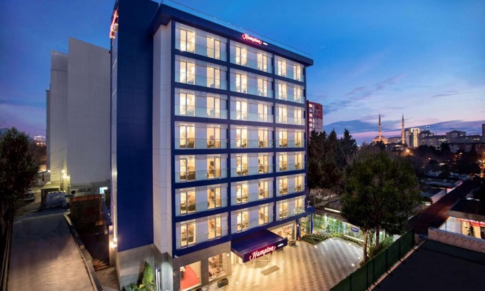 Bakırkoy Hotel | Hampton by Hilton Istanbul Atakoy