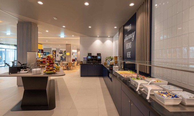 Schwabing-Freimann Hotel | Hampton by Hilton Munich City North