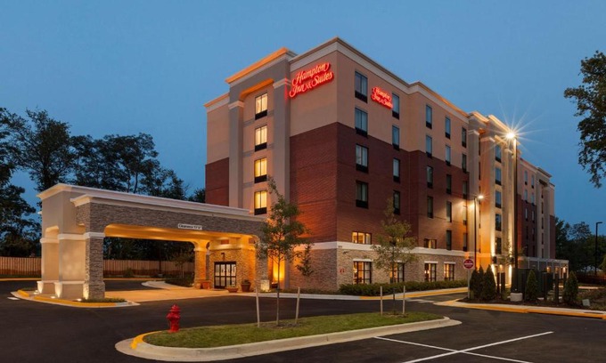 Camp Springs Hotel | Hampton Inn and Suites Camp Springs