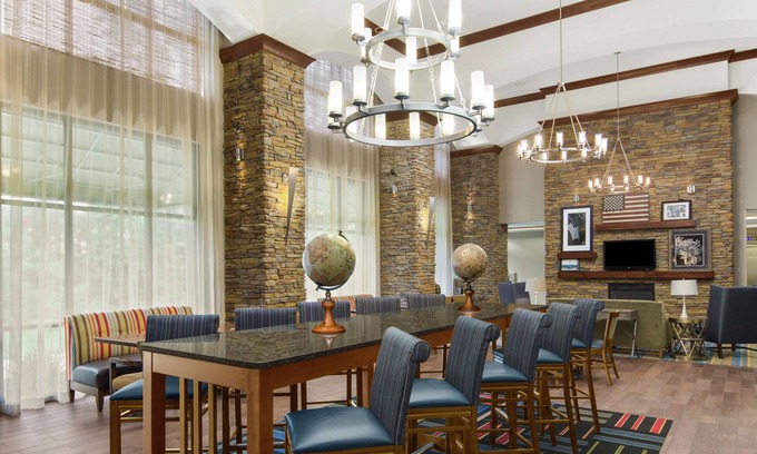 Columbus Hotel | Hampton Inn by Hilton Columbus South Fort Benning