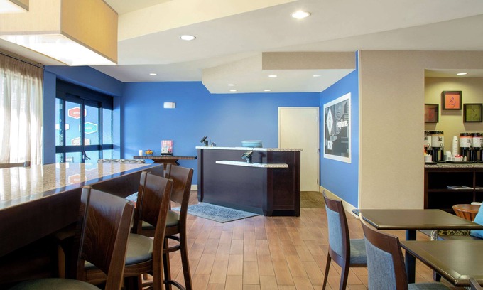 Merrillville Hotel | Hampton Inn by Hilton Merrillville