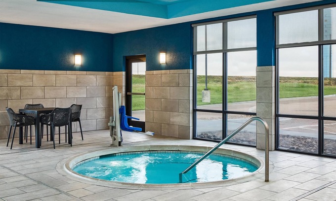 Colby Hotel | Hampton Inn Colby