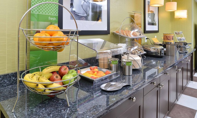Iowa City Hotel | Hampton Inn Iowa City/University Area