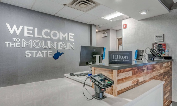 Morgantown Hotel | Hampton Inn Morgantown