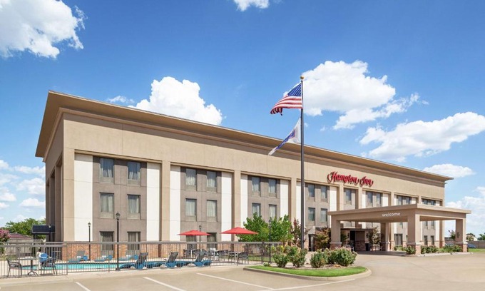 Paris Hotel | Hampton Inn Paris