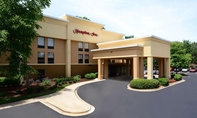 Wake Forest Hotel | Hampton Inn Raleigh/Town of Wake Forest