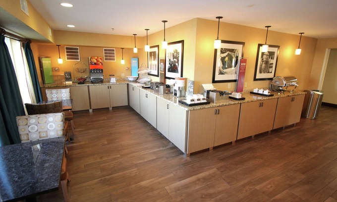 Sandusky Hotel | Hampton Inn Sandusky-Central