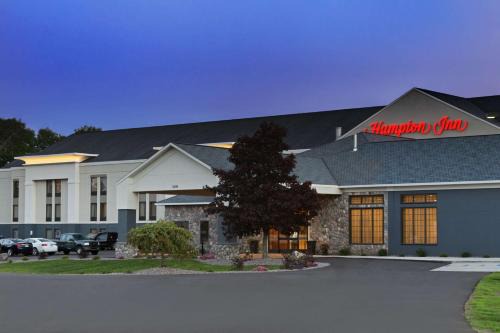 Sault Ste. Marie Hotel | Hampton Inn Sault Ste Marie, MI
