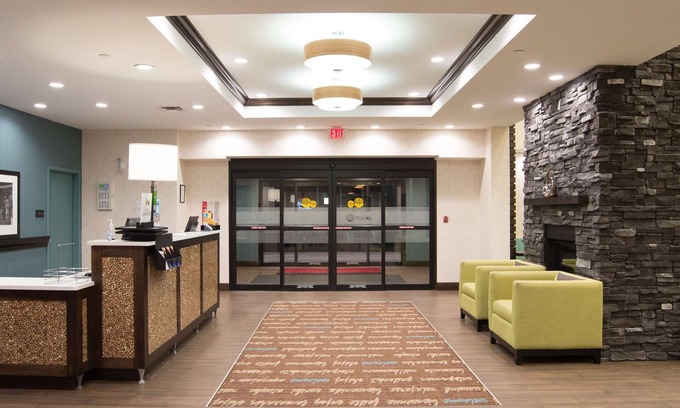 Regina Hotel | Hampton Inn & Suites by Hilton Regina East Gate