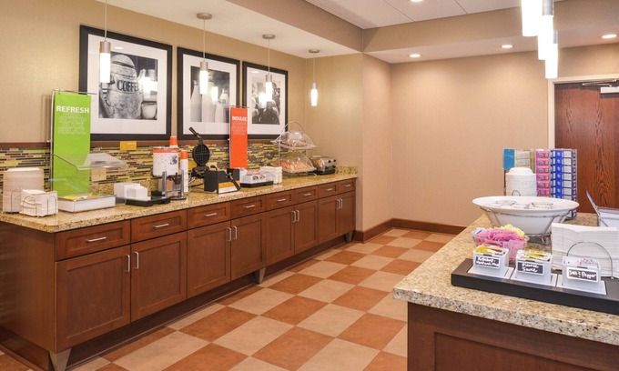 Lonoke Hotel | Hampton Inn & Suites by Hilton Lonoke