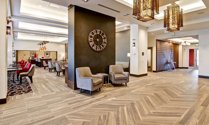 Grande Prairie Hotel | Hampton Inn & Suites by Hilton Grande Prairie