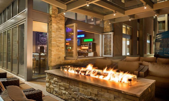 North Clayton Hotel | Hampton Inn & Suites Clayton/St. Louis-Galleria Area