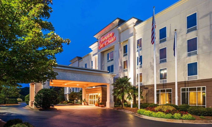 Clinton Hotel | Hampton Inn & Suites Clinton - I-26