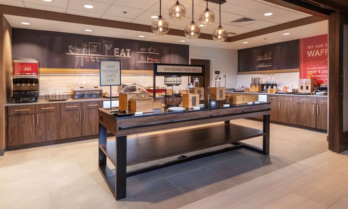 Conway Hotel | Hampton Inn & Suites Conway