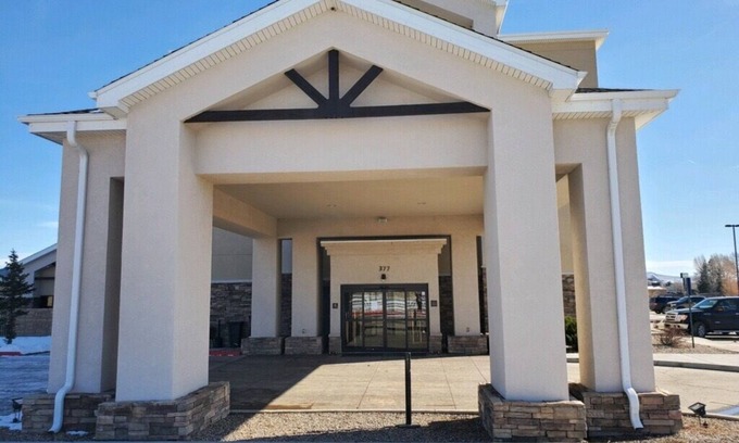 Craig Hotel | Hampton Inn & Suites Craig
