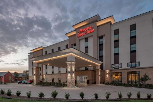 Plano Hotel | Hampton Inn & Suites Dallas/Plano Central