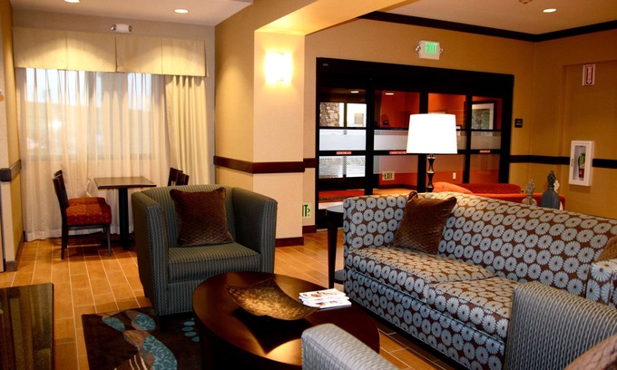 Folsom Hotel | Hampton Inn & Suites Folsom