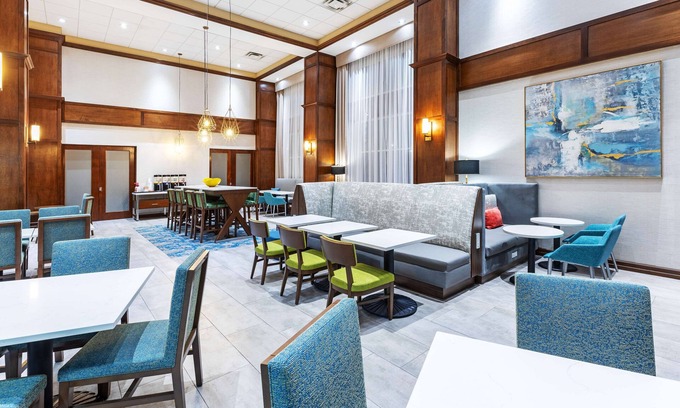 Washington Ave./ Memorial Park Hotel | Hampton Inn & Suites Houston Heights I-10