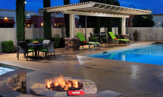 Seven Hills Hotel | Hampton Inn & Suites Las Vegas South