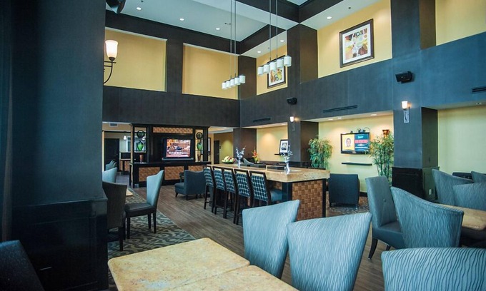 Palestine Hotel | Hampton Inn & Suites Palestine