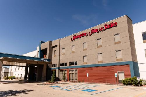 Scottsbluff Hotel | Hampton Inn & Suites Scottsbluff