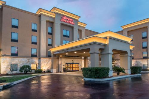Selma Hotel | Hampton Inn & Suites Selma-San Antonio/Randolph AFB