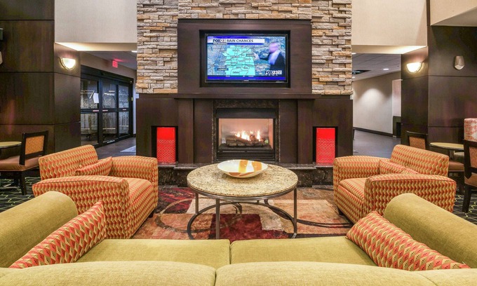 Catoosa Hotel | Hampton Inn & Suites Tulsa/Catoosa