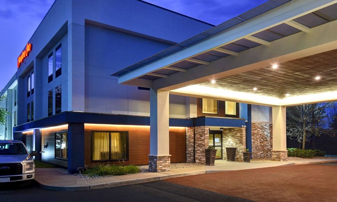 White River Junction Hotel | Hampton Inn White River Junction