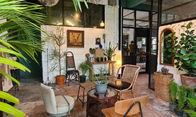 Ban Bang Saen Hotel | Hand Hotel