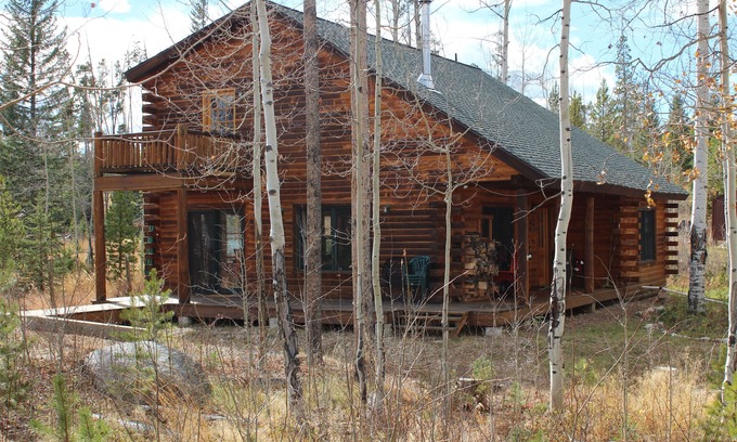 Grand Lake Cabin | Hang out with Moose! Log Cabin near RMNP/Columbine Lake