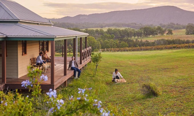 Pokolbin Cabin | Hanging Tree Wines