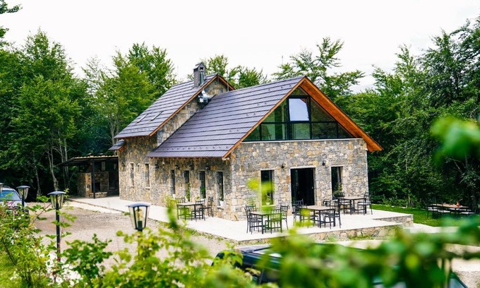 Librazhd Hotel | HANI CEPIT