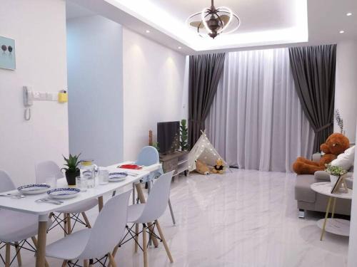 Sibu Apartment | Hanns&KingBed&WIFI&Pool& Parking&Sauna&Sunshine Classic Comfort Homstay