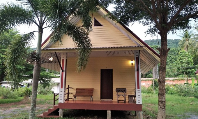 Khlong Yai Hotel | Happy Home Resort