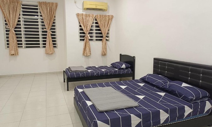 Taman Hijau House | Happy homestay sitiawan