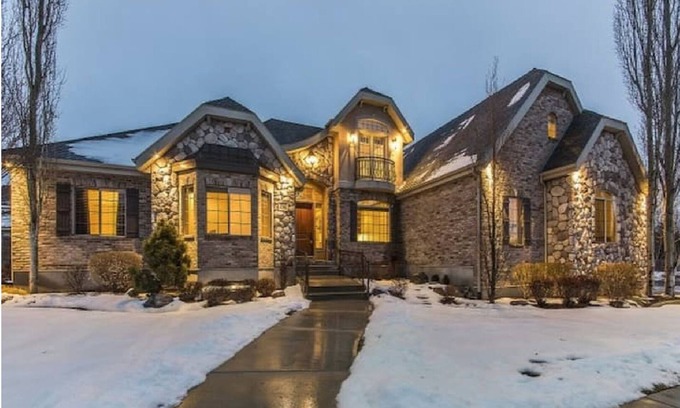 Provo House | Happy Valley