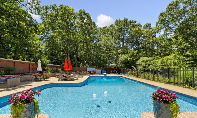 Center Moriches House | Haptons secluded huge 4 bedroom paradise!