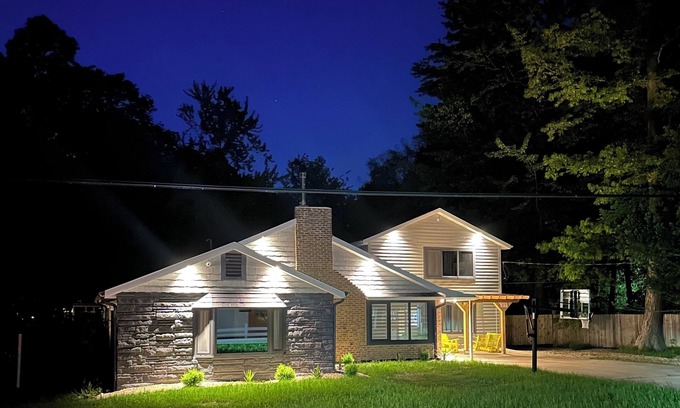 Harbert House | Harbert renovated house Private heated pool spa large deck grill fire pit