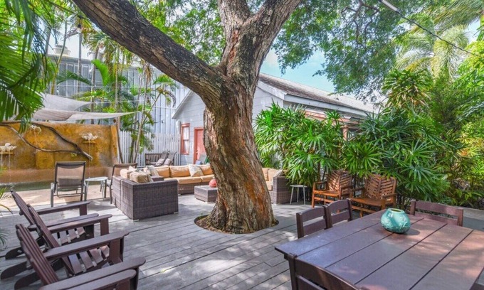 Historic Seaport Villa | Harbor Walk Hideaways - African Queen Suite | Downtown